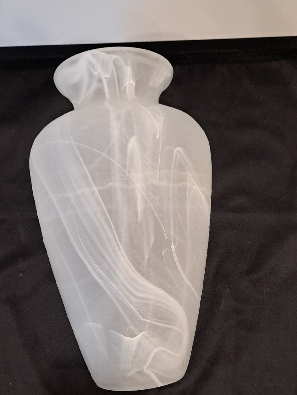 Vtg Italian Frosted Glass Vase W/subtle White Satin Swirl Pattern 12"
